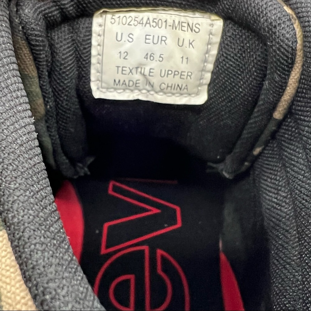 Levi’s Men’s Black / Camo High Top Sneakers - Picture 8 of 9